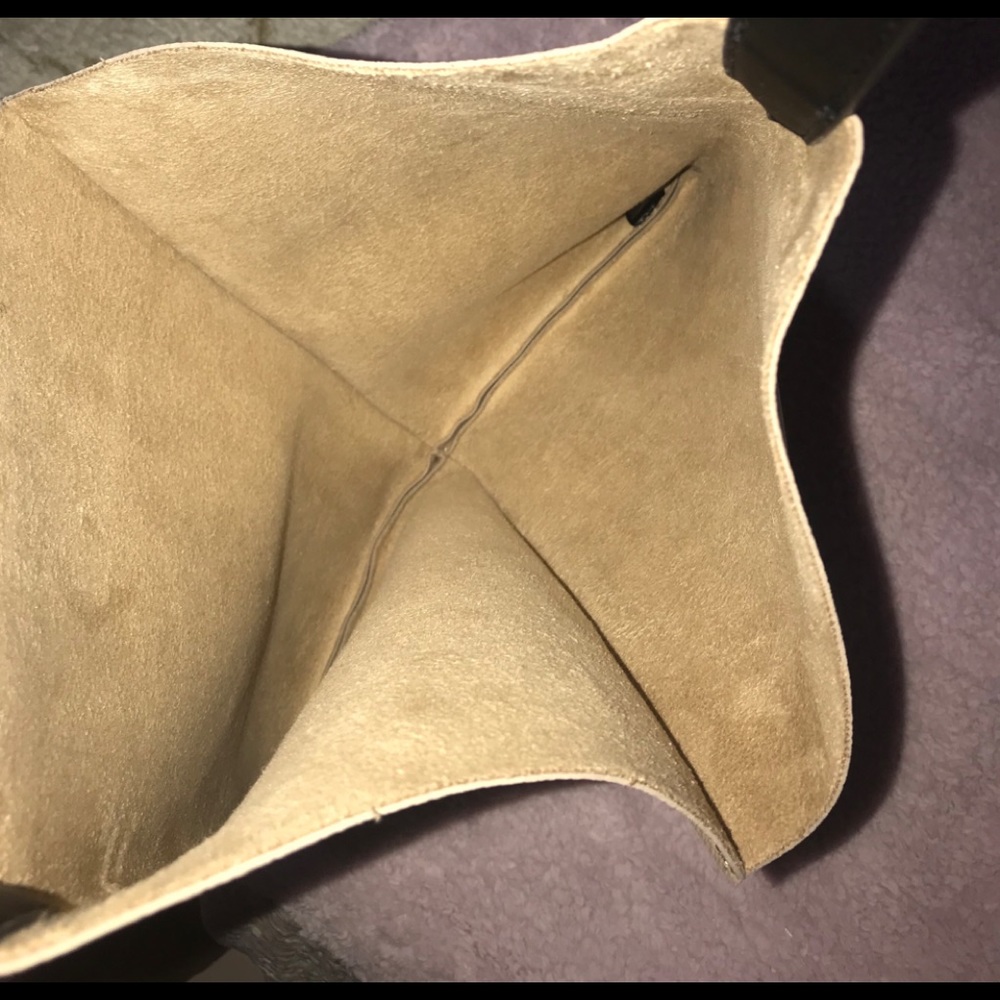 Simple handbag - Picture 4 of 5